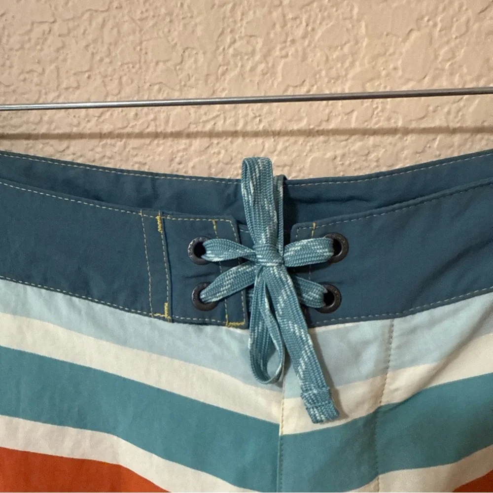Patagonia Women’s Retro Striped Board Shorts Beach Summer Surf Swim Casual Sz 18
